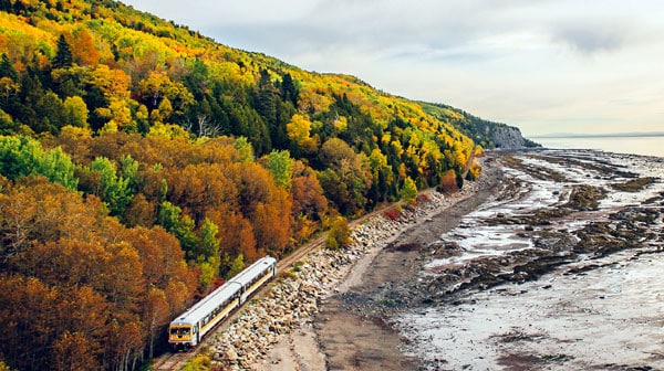 Train charlevoix automne