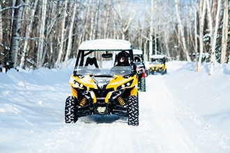 buggy hiver canada en foret