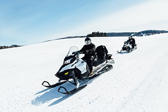 lac gelé hiver canada