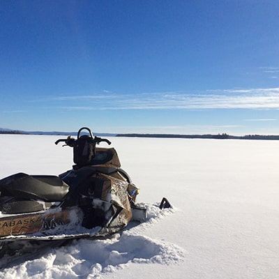 raid motoneige hors piste